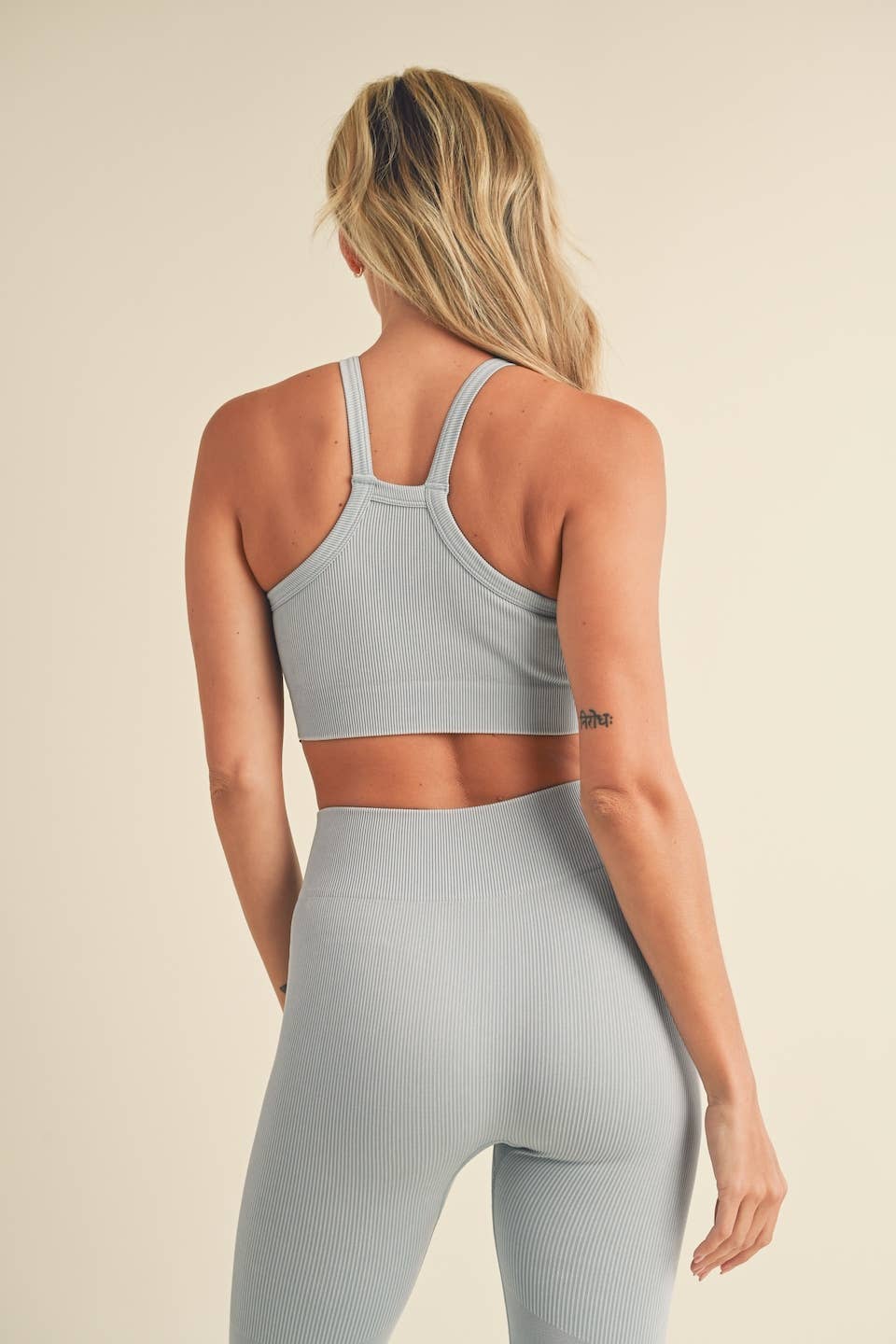 KIMBERLY C - Vente Ensemble de sport – femme - Ensemble soutien-gorge côtelé sans couture et legging à col haut8