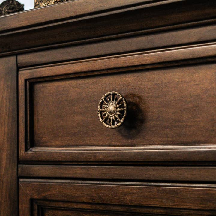 Zeckos - Wholesale Knob/Pull - Set of 6 Antique Gold Sun Cast Iron Drawer Pulls6