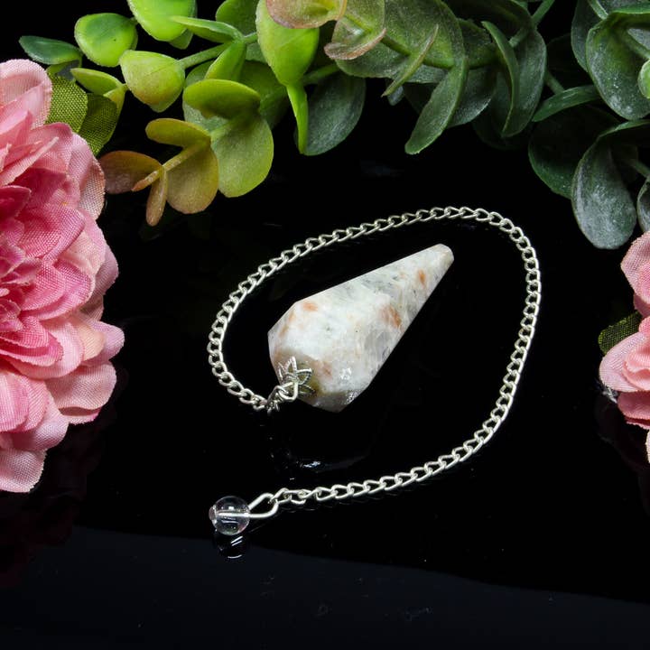 Quasar Gems USA - Venta al por mayor Piedras/cristales espirituales - Péndulo de Piedra Lunar Arcoíris con Cadena de Color Plata