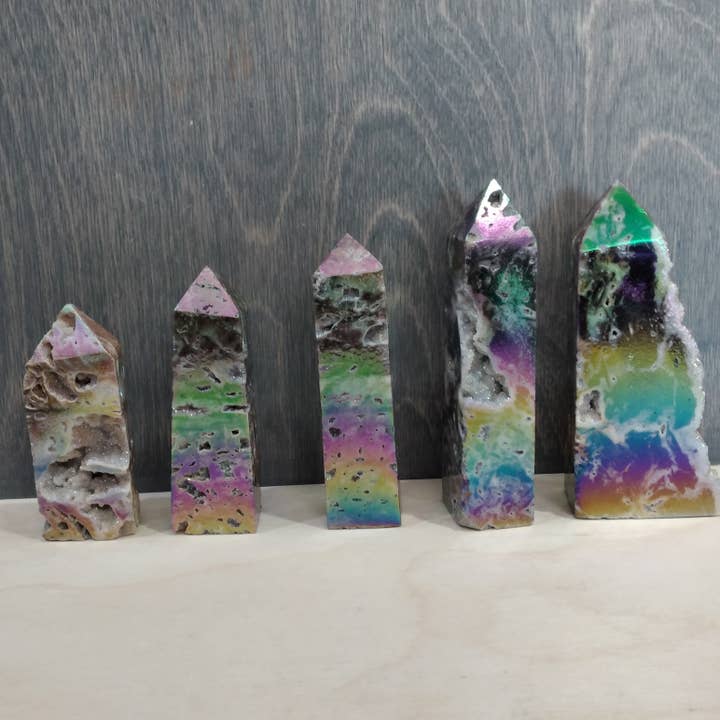 Keystone Crystals - Wholesale Spiritual Stone/Crystal - Angel Aura Druzy Sphalerite Obelisk Tower – Crystal Decor