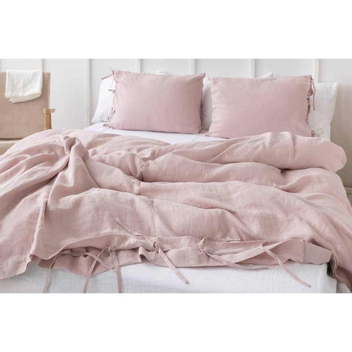 Linen Couture - Wholesale Bedding Set - Pale Pink linen bedding set with ties