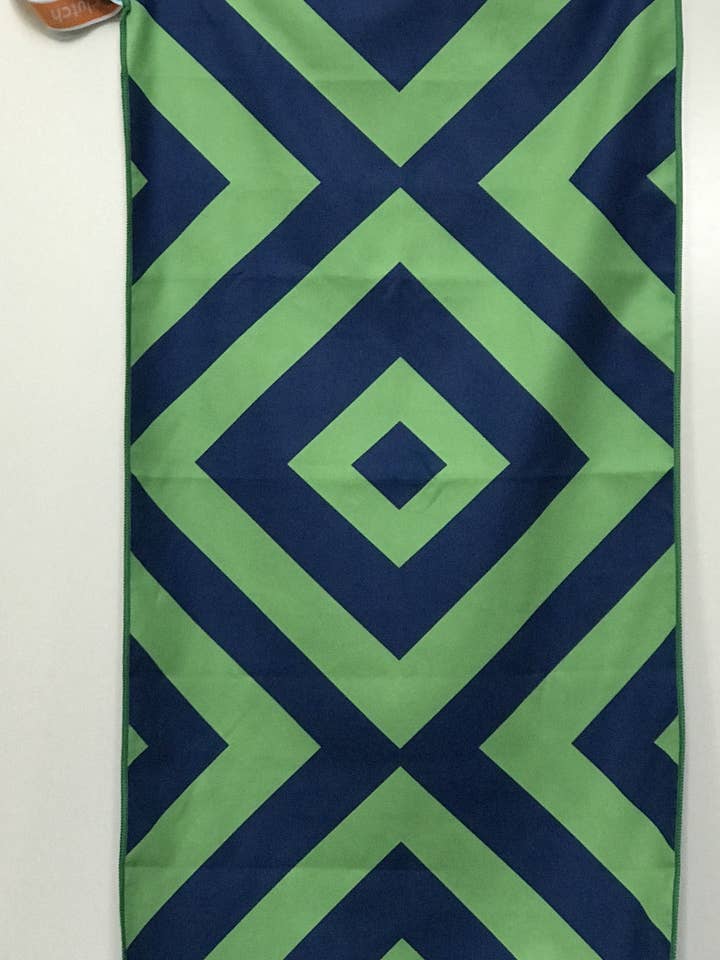 Beach Towel, Diamond Green/Navy for wholesale by Clutch Towels