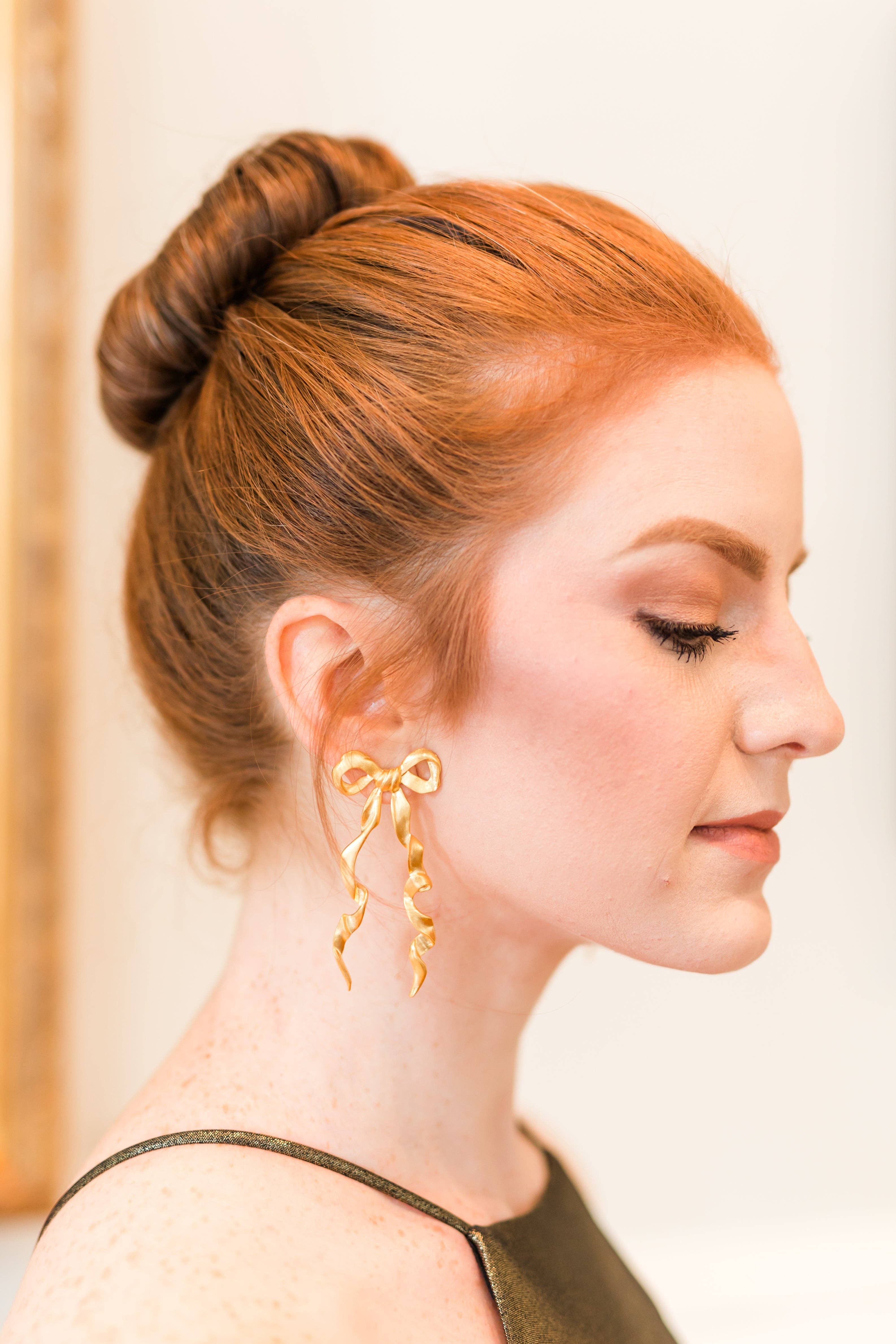 The Pink Reef – Engroshandel Hængeøreringe og creoløreringe – Pink Reef aflange bue stud3