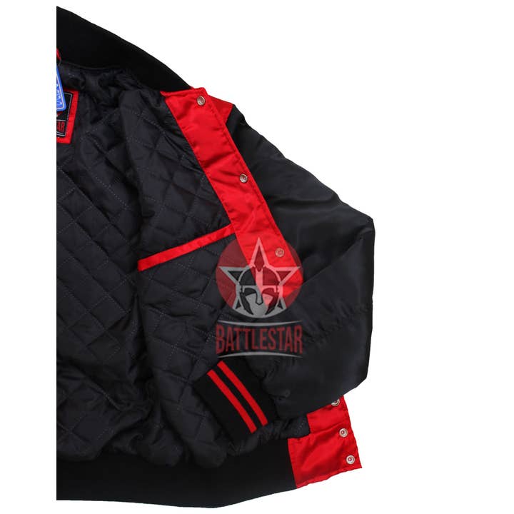 Eastworth Industries – Großhandel College-/Baseballjacke – Herren – Cardinal Uni-Jacke aus Satin, Rot und Schwarz3