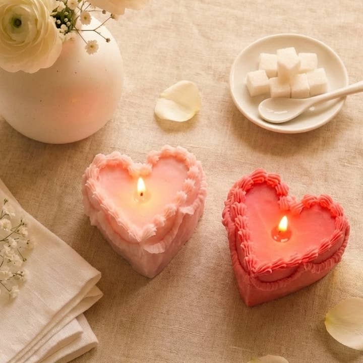 Interlude Candles – wholesale Novelty candle – Heart Cake Candle1