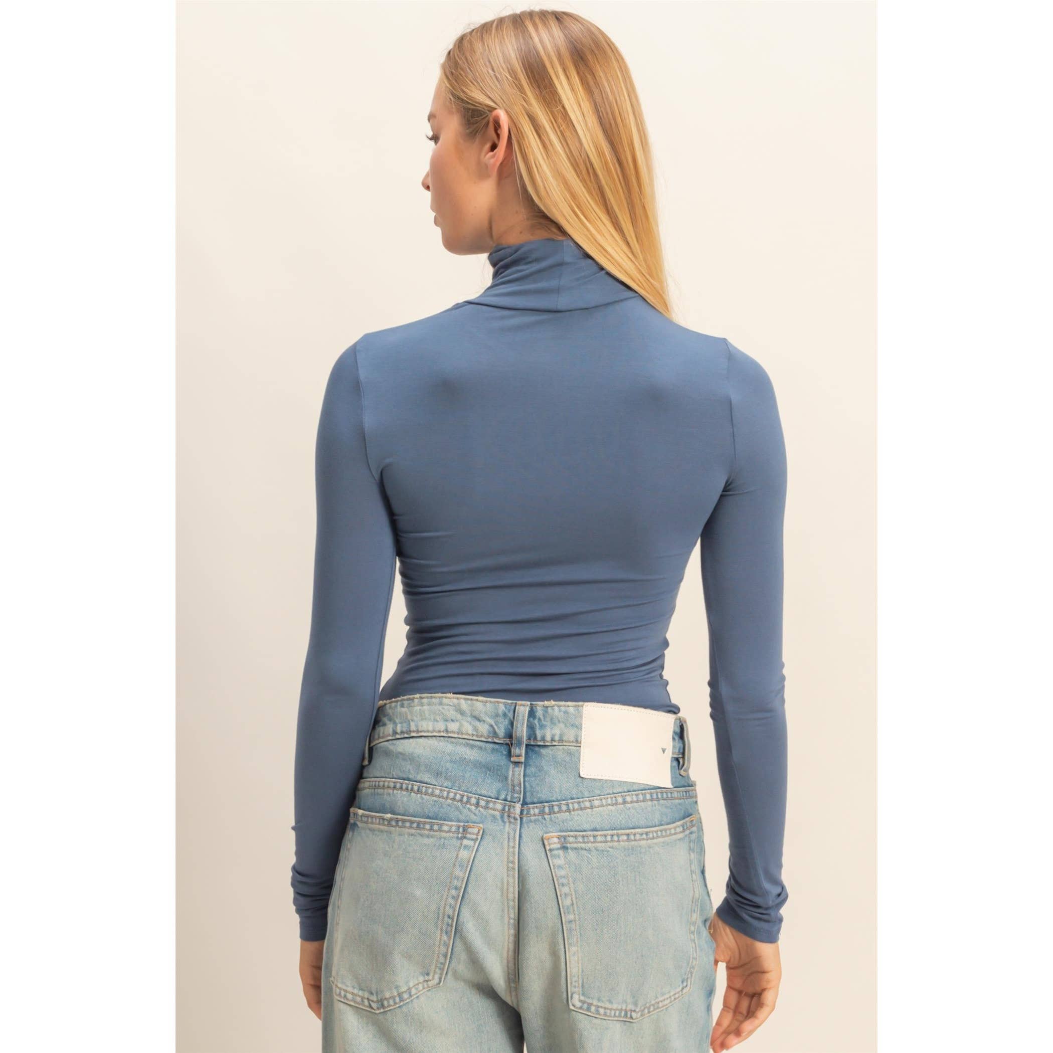 HYFVE - Wholesale Shirt - Women's - Turtleneck Long Sleeve Fitted Top6