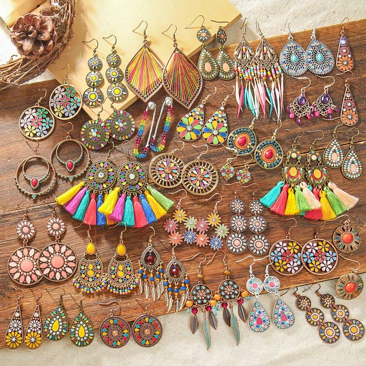 Brincos com borlas de estilo étnico — jóias coloridas por atacado de Halcyon Outfitters®