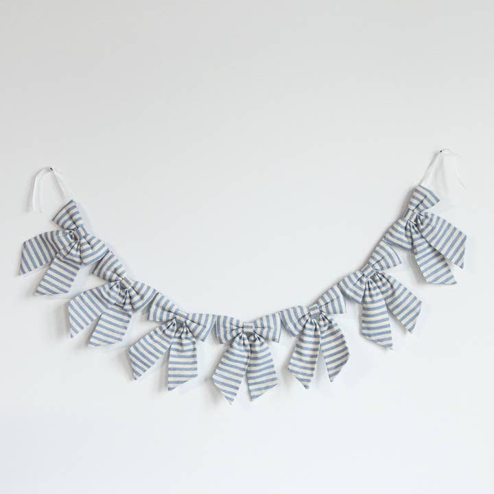 Luxe B Co - Wholesale Christmas Decoration - Striped Blue & Gold Bow Garland0