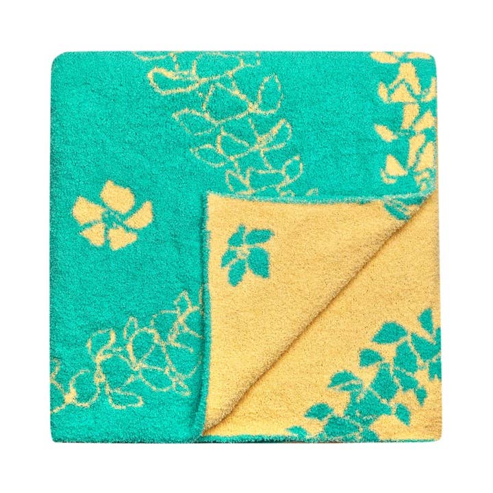 Coco Moon - Wholesale Bedding Blanket - Golden Lei Bliss Blanket