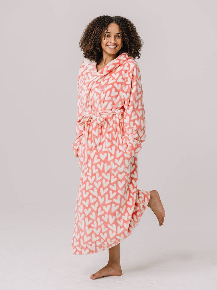 Peignoir pour adultes | Amour de chiot pour la vente par Darren & Phillip