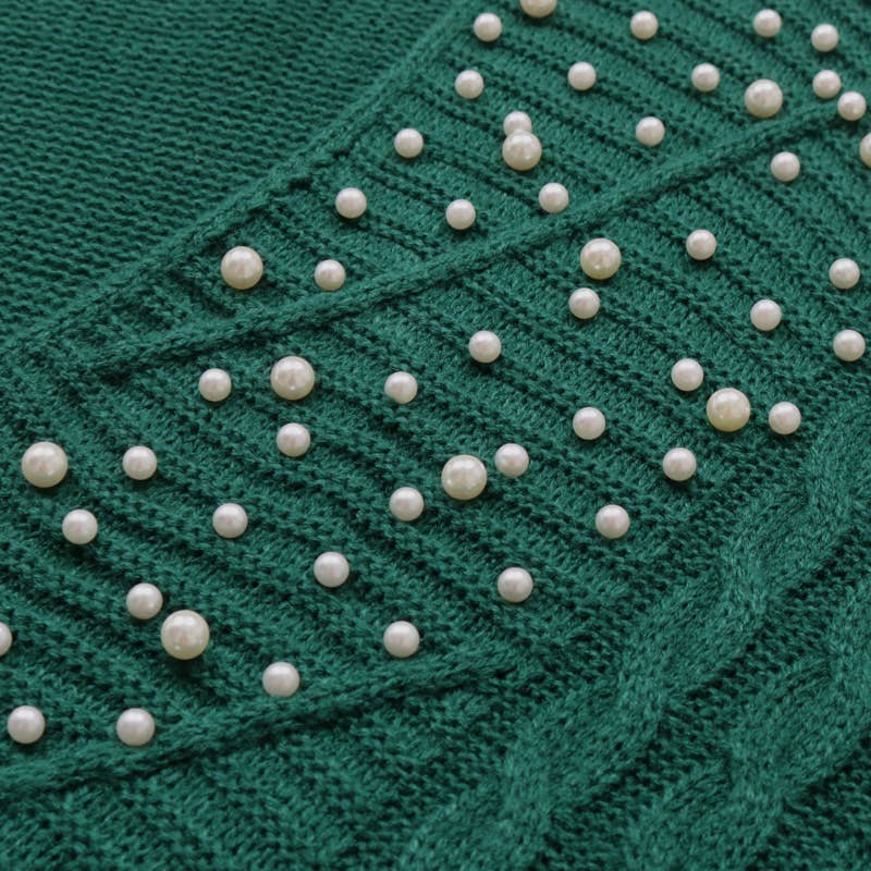 Verde cazador suéter de punto trenzado con detalles de perlas verdes navideñas de venta al por mayor en Faire3