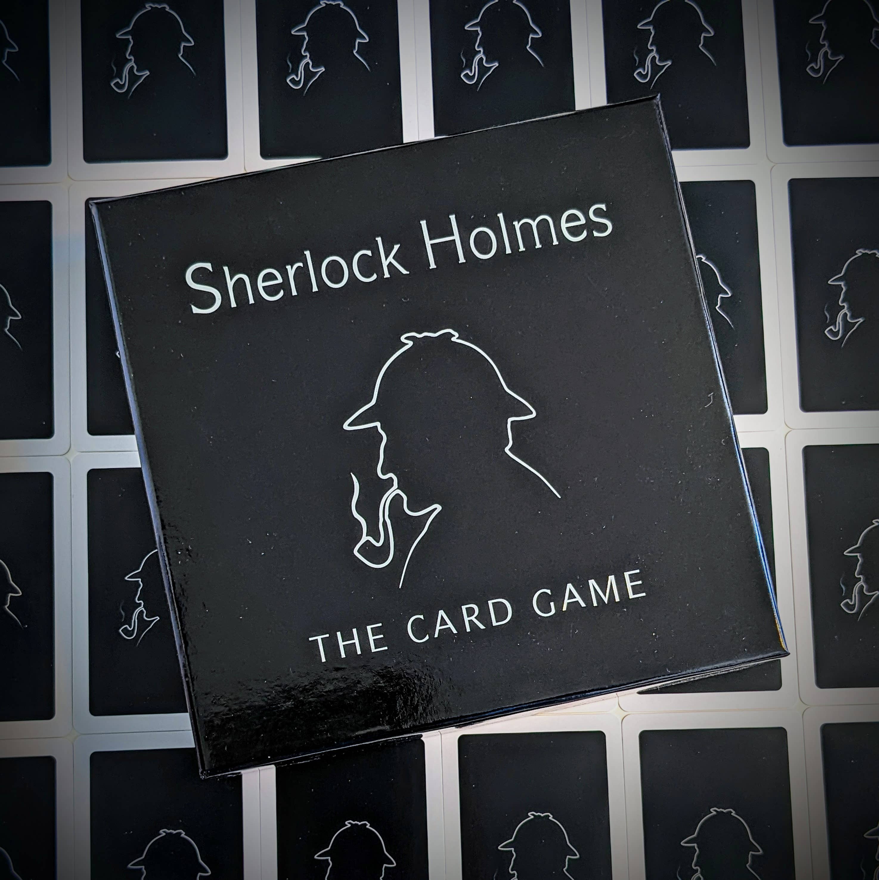 Gibsons Games Inc - Wholesale Card Game - Sherlock Holmes - The Card Game6