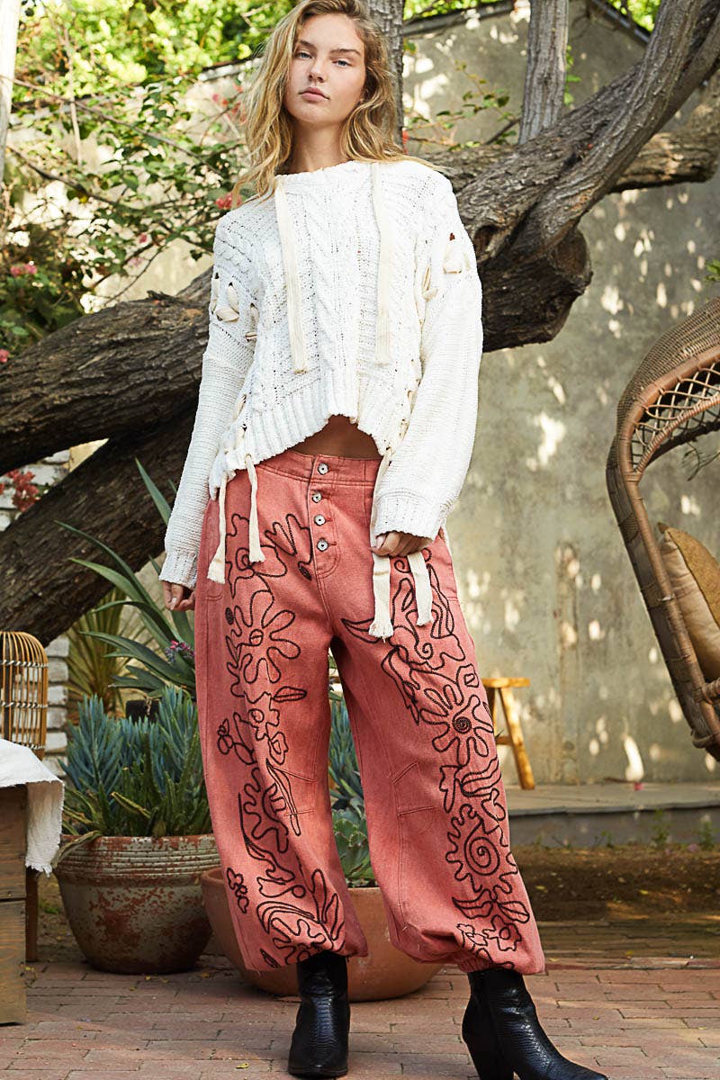 Pol Clothing - Wholesale Pants - Women's - Floral embroidered pattern solid twill pants9