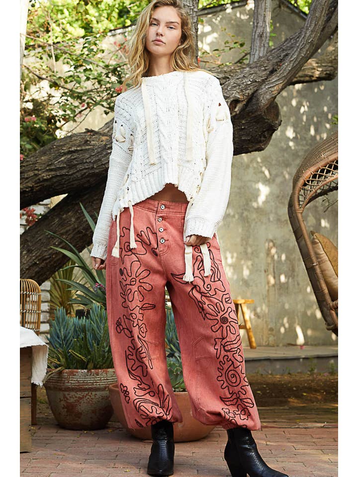 Pol Clothing - Wholesale Pants - Women's - Floral embroidered pattern solid twill pants9