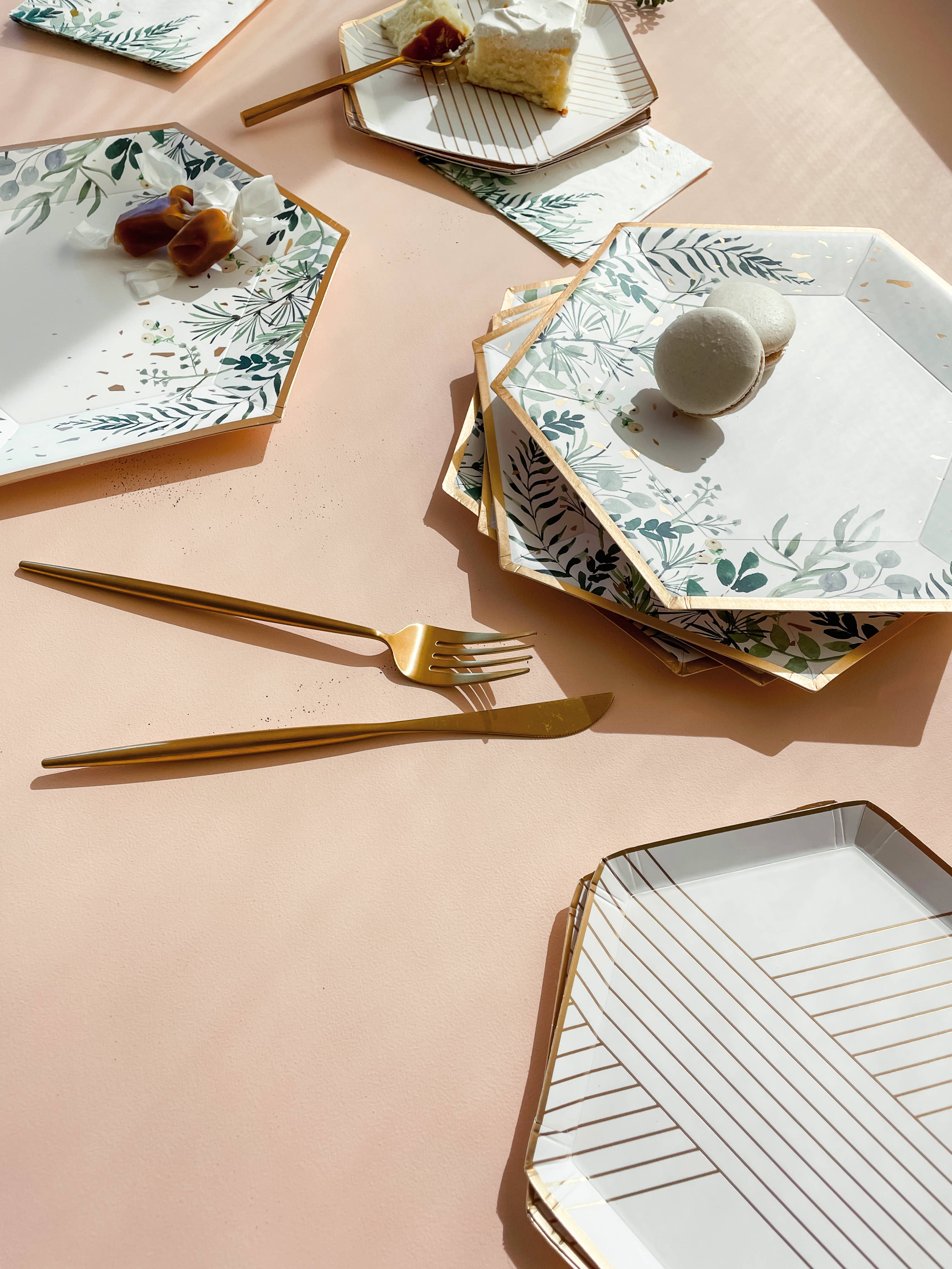 Harlow & Grey - Wholesale Disposable Plate - Secret Garden Party Plates - Premium Large Paper Plates5