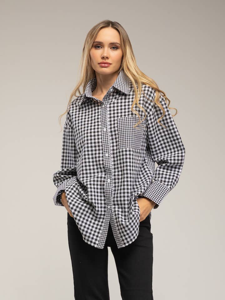 Oversized gingham shirt with pocket for wholesale by Tantra