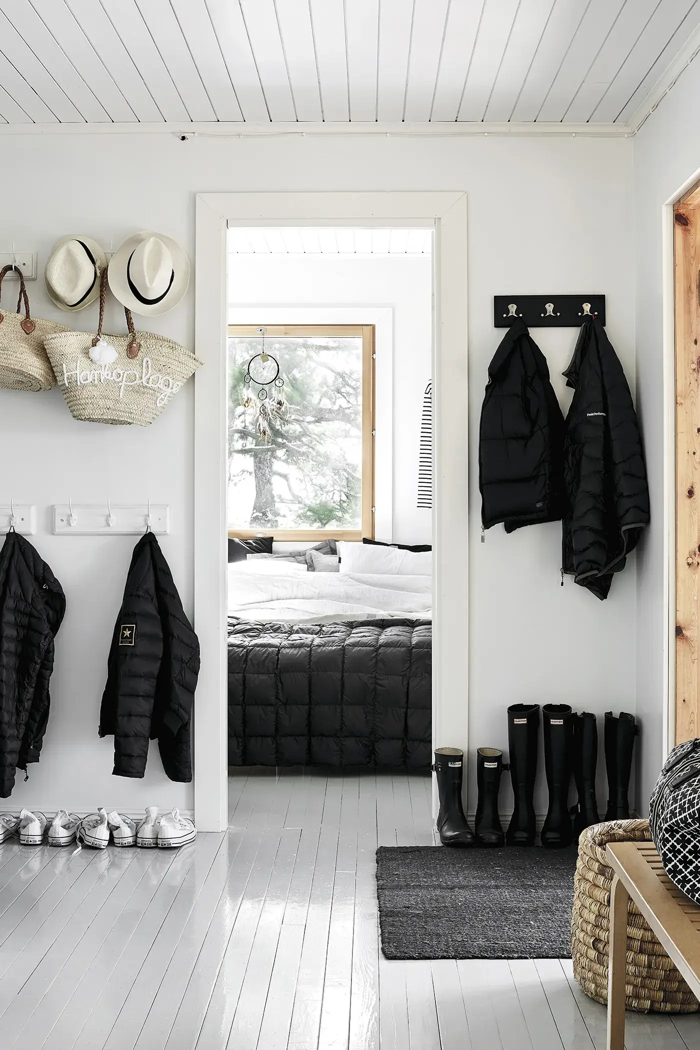 Cozy Publishing - Wholesale Home & Garden Book - Happy Homes - Hideaways2