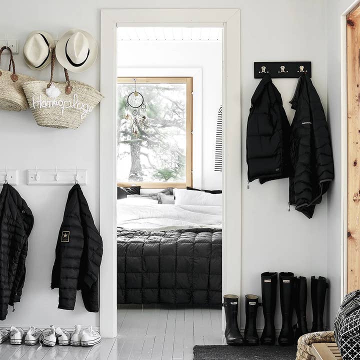 Cozy Publishing - Wholesale Home & Garden Book - Happy Homes - Hideaways2