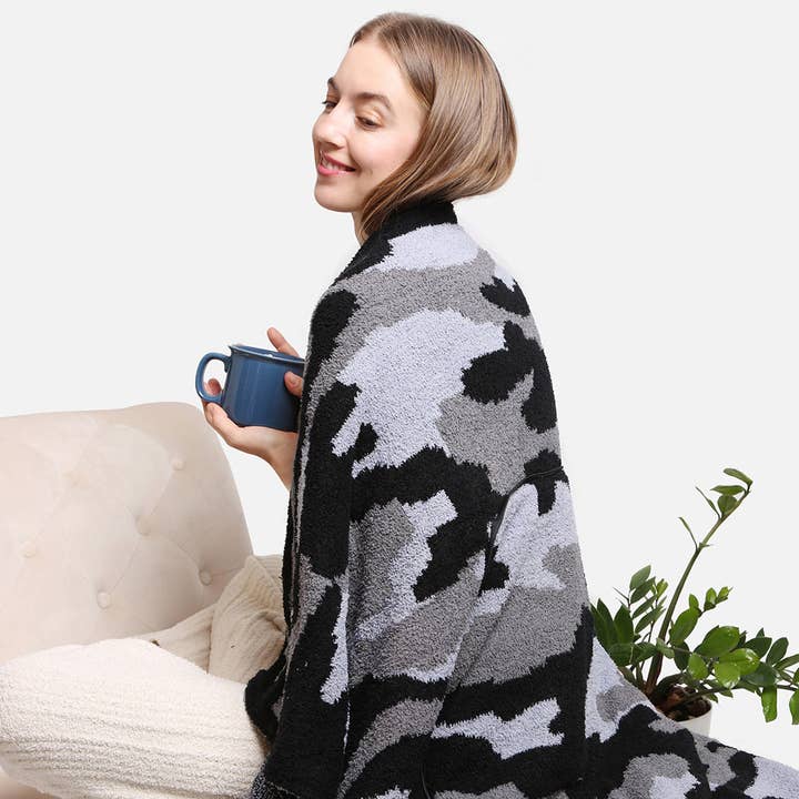 Fashion City - Wholesale Throw Blanket - 2 In 1 Camouflage Print Throw Blanket & Pillow9