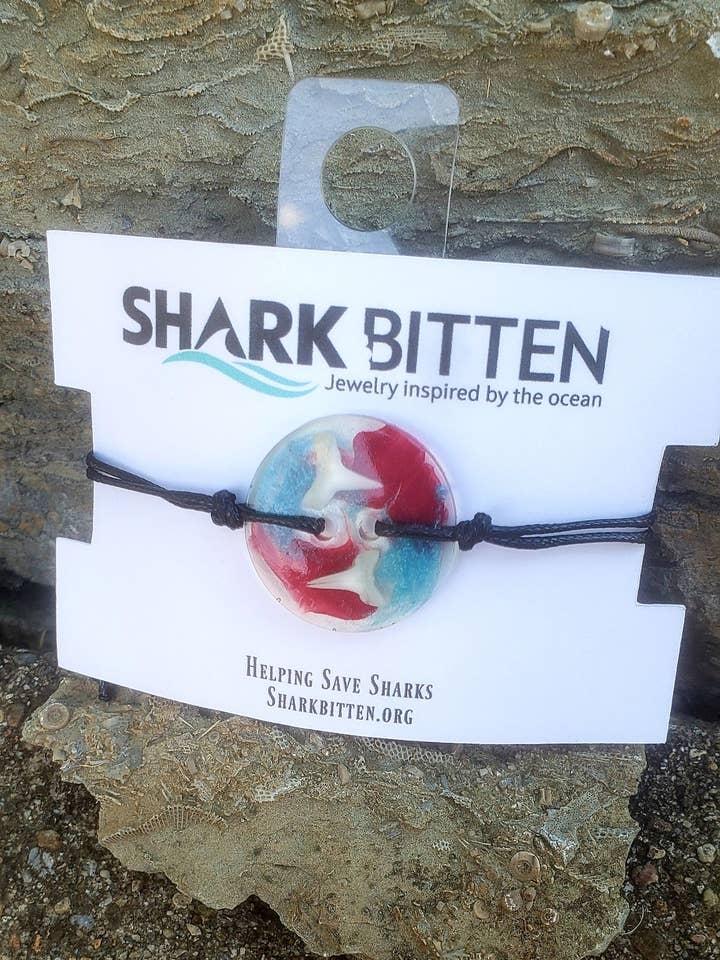 Bracciale Dente di Squalo per la vendita all'ingrosso da parte di Shark Bitten