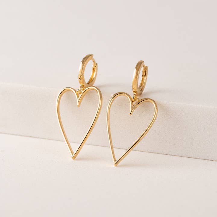 Förälskad Hjärtformade Hoop-Örhängen | Hjärtformade Hoops | Gyllene Hoops för wholesale av Lover's Tempo Jewelry