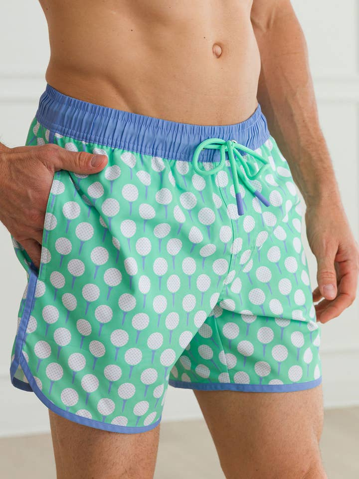 Bañador de golf para hombre con dobladillo de delfín para venta al por mayor de RuffleButts + RuggedButts