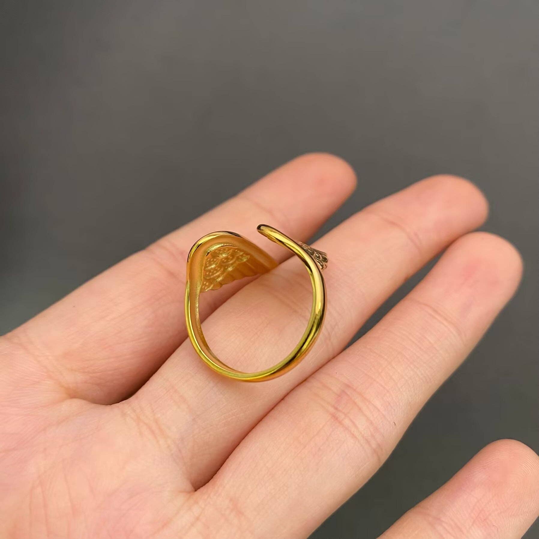 Mio Queena - Wholesale Cocktail/Statement Ring - Wings 18K Gold Plated Stainless Steel Adjustable Ring - FGS3