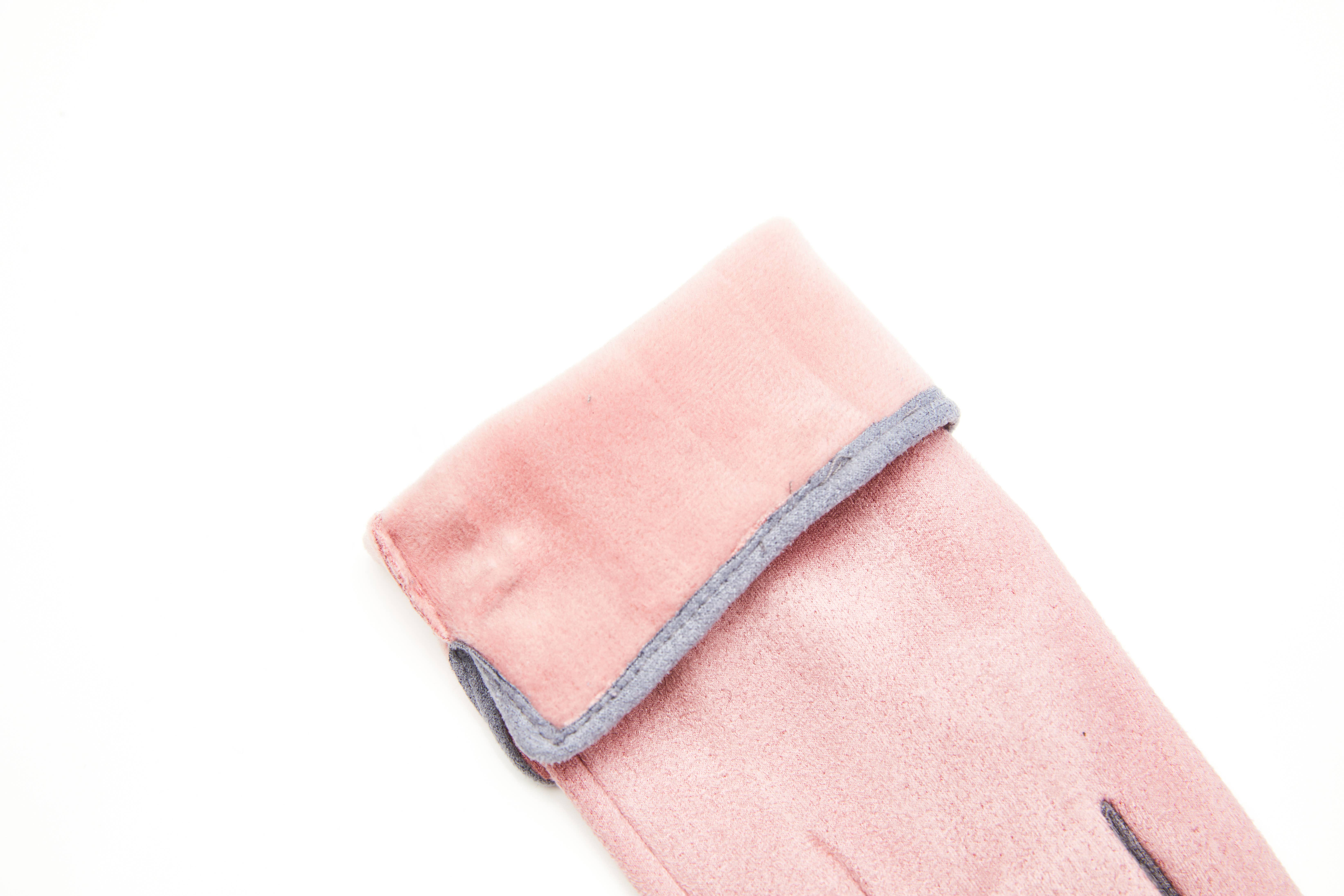 Aavion – wholesale Gloves – Women's – Women's Faux Suede Touchscreen Gloves–Stylish Trim & Button2