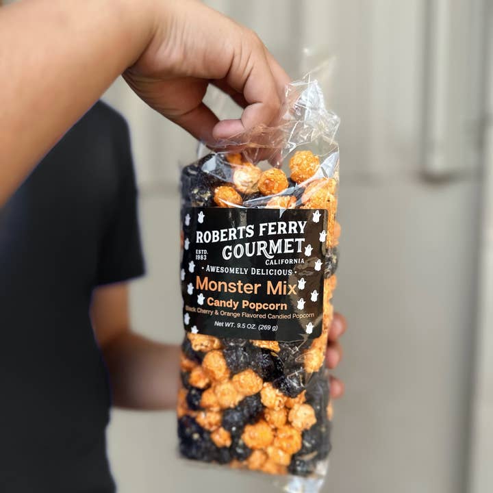 Roberts Ferry Gourmet - Wholesale Popcorn - Monster Mix Candy Popcorn1