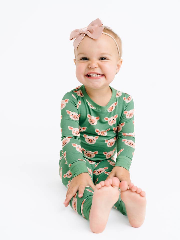 Little One Shop - Wholesale Lounge Set - Kids - Happy Piglets Bamboo Set2