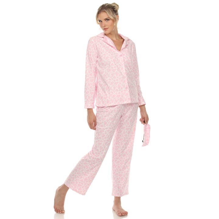 WHITE MARK - Wholesale Sleepwear Set - Women's - Women's Three-Piece Giraffe Print Pajama Set1