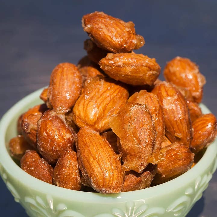 Nuts for INNER LOVE - Wholesale Nuts - Maple Pink Salt Almonds6