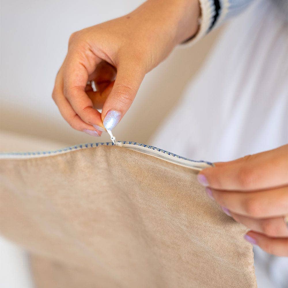 Craft Club - Wholesale DIY Craft Kit - STRAWBERRY RIPE STRIPES - Latch Hook Cushion Kit11