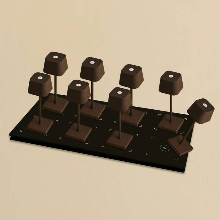 Combi Set Professional – 8 x Sarphati Mini Mocha Brown Rechargeable Table Lamps & 1 x Central Station Wireless Charging Station with Qi-Technology – for wholesale by Tavellio