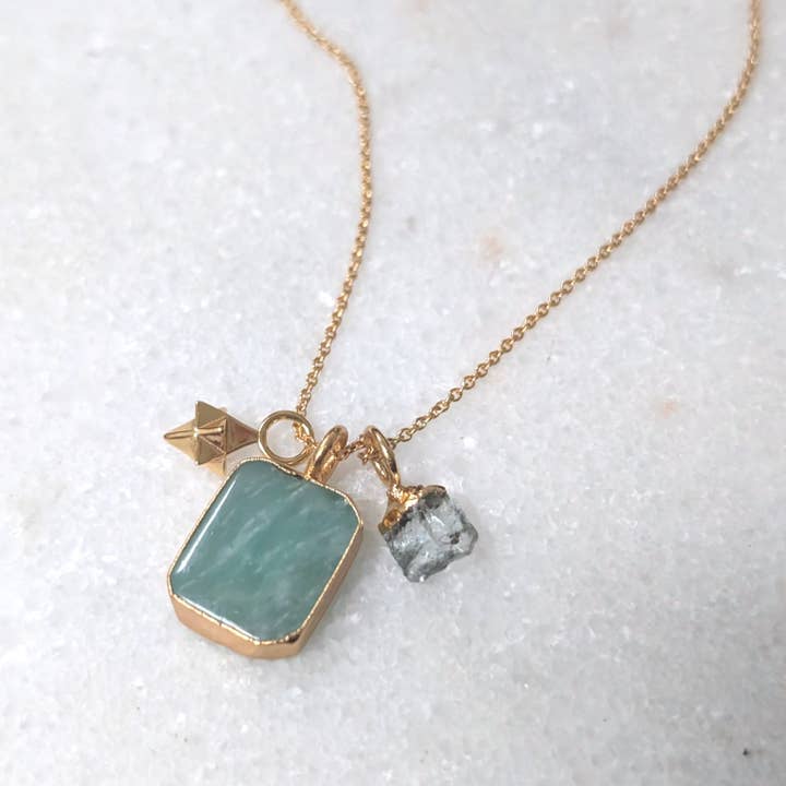 De Trio Amazoniet, Aquamarijn en Charm Ketting voor wholesale door Lapis London