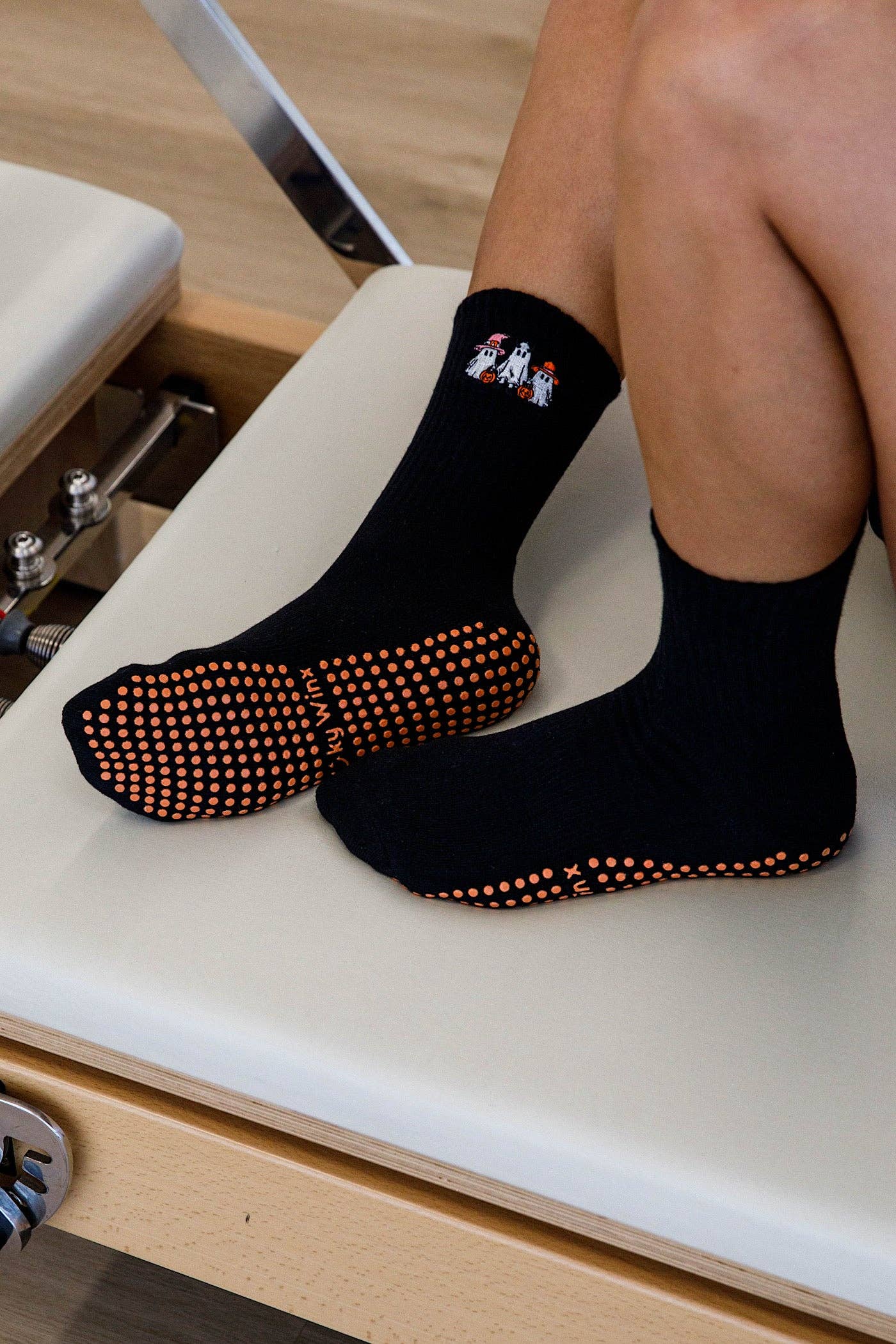 Cheeky Winx - Vendita all'ingrosso Calzini - Unisex - Calze Antiscivolo Halloween per la Squadra1