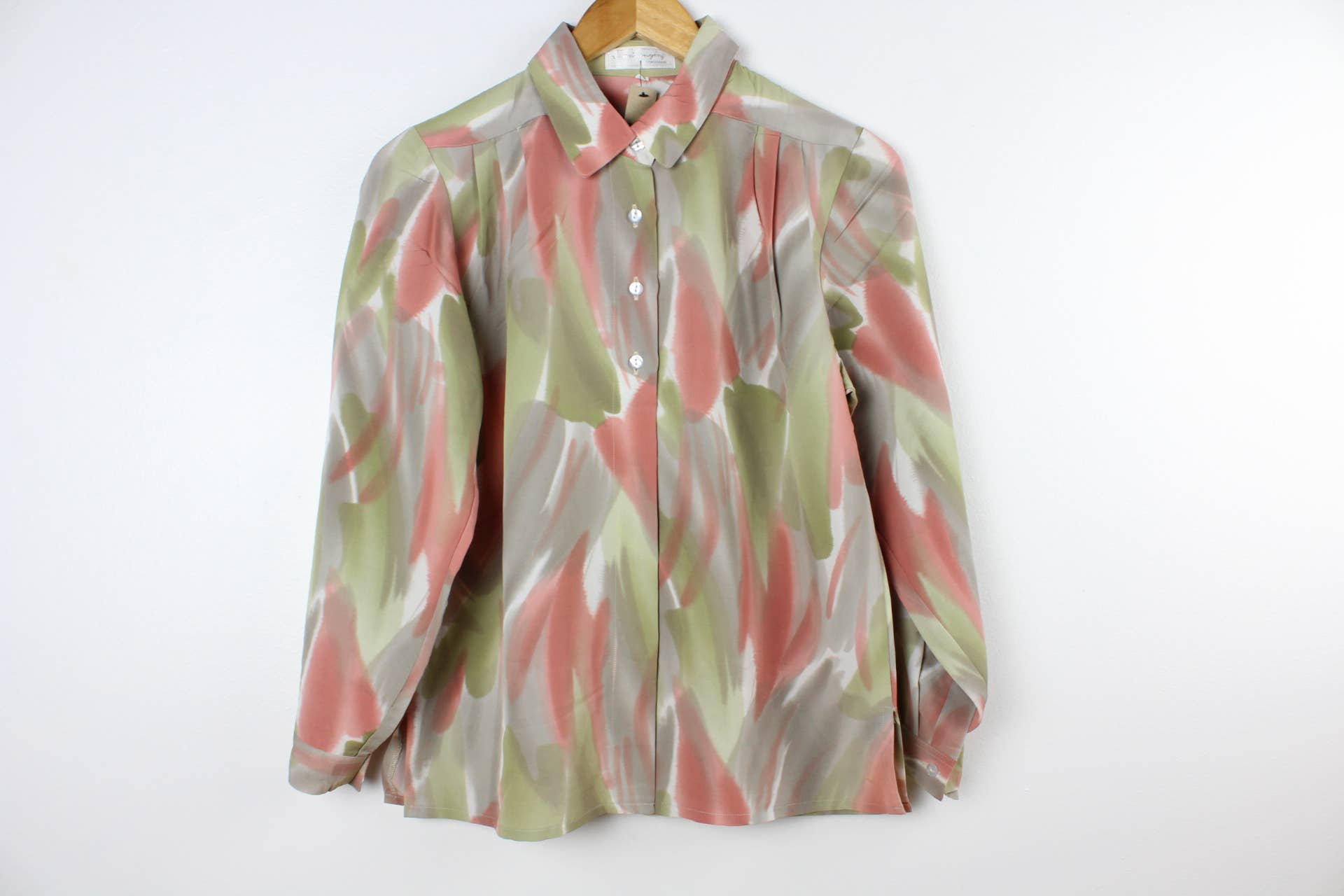 Sun's Out! - Vendita all'ingrosso Camicetta - Donna - Blusa a maniche lunghe con bottoni di seconda mano - Originale8