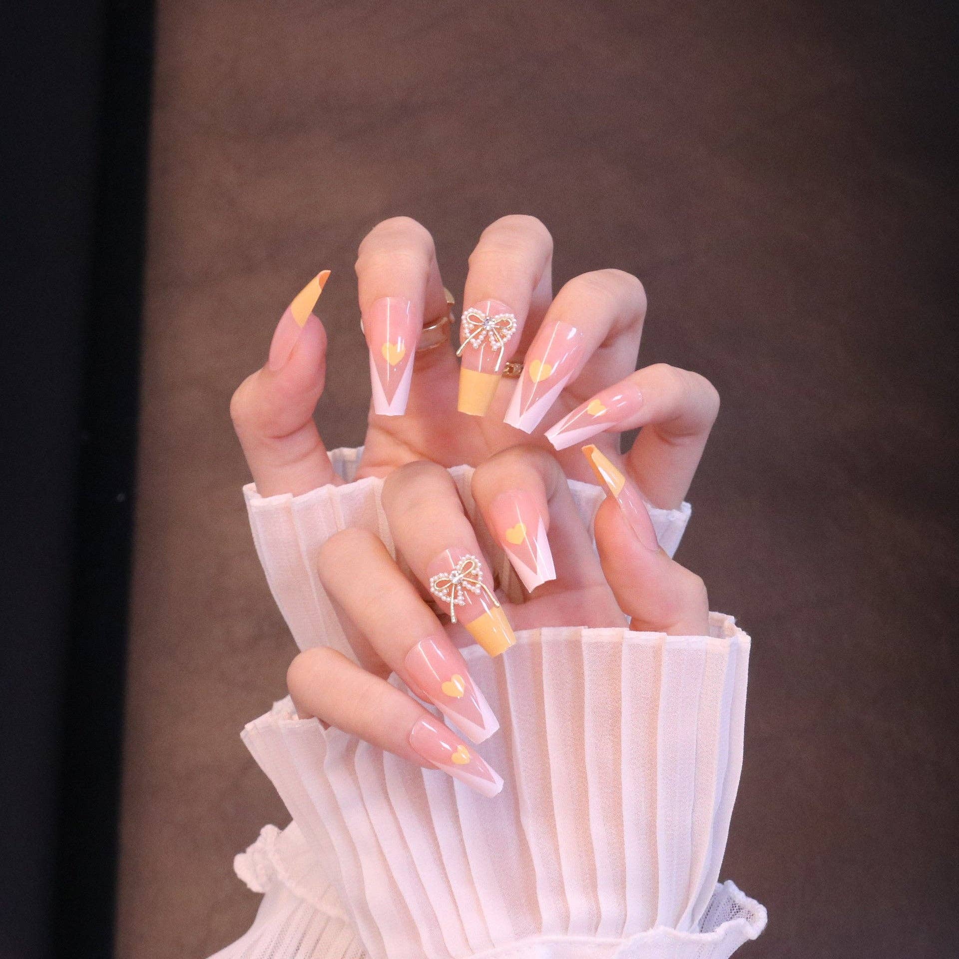 Viele Farben Lange quadratische gelbe French Tip Press On Nails mit Schleife für den Großhandel auf Faire6