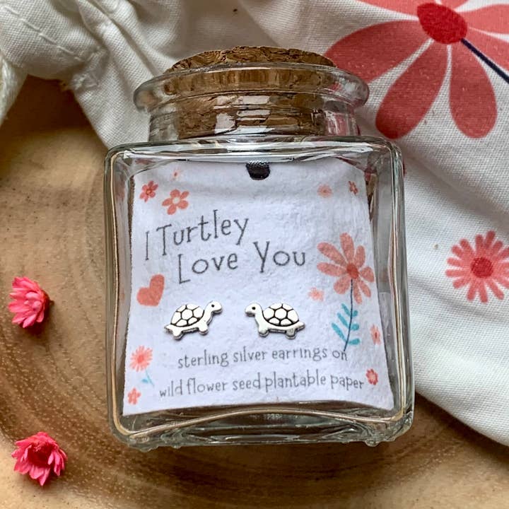 Sterling Silver Turtley Love You Turtle flaskörhängen för wholesale av Ginger & Roo