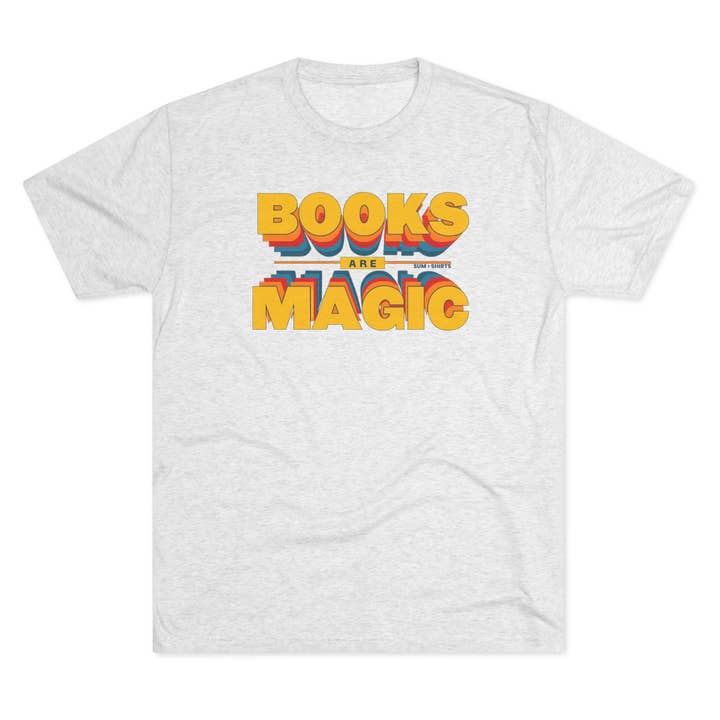 Böcker är magiska / T-shirt för wholesale av SUM SHIRTS