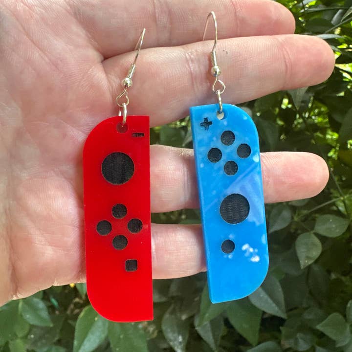 Quirky Bird - Wholesale Dangle Earrings - nintendo switch controller earrings2