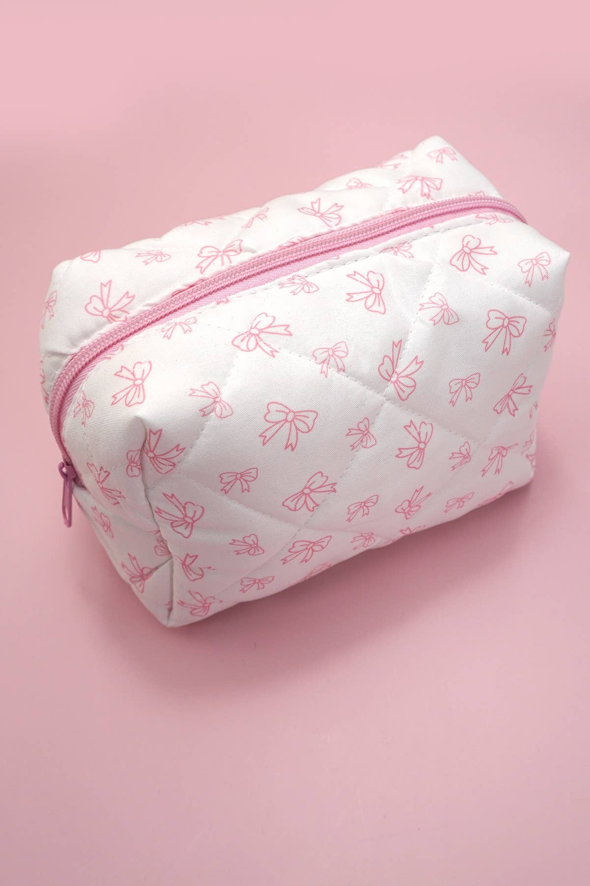 JOSSLYN by wall to wall - Wholesale Makeup/Cosmetic Bag - QUILTED COTTON BOW COSMETIC POUCH BAG | 40P5561