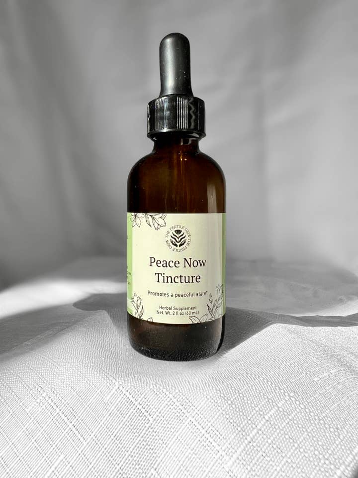 Teinture Herbacée Peace Now pour la vente par The Fertile Glow