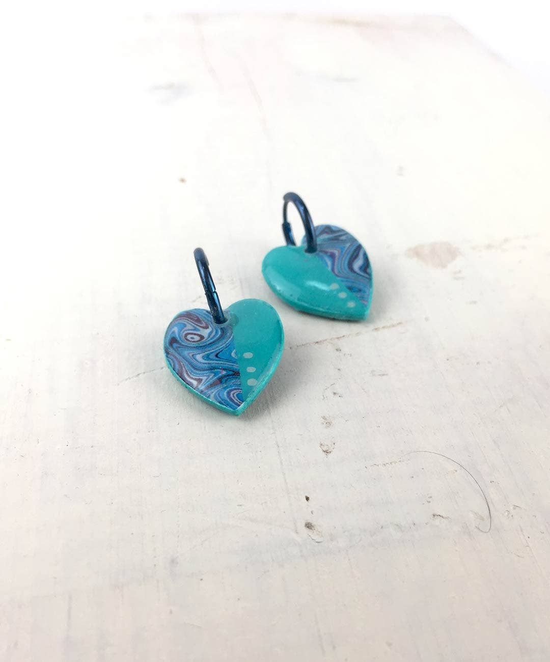 Pipapaper - Wholesale Hoop Earrings - Mini hearts with hoop5