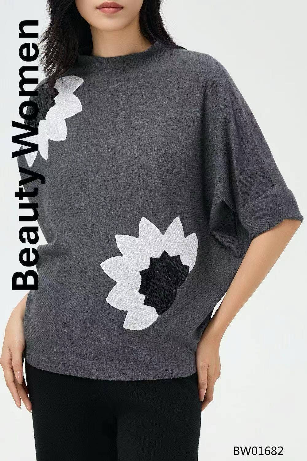 Kurt Muller – wholesale Knitted jumper – Women′s – Sequin Lily Fine Batwing Knit5