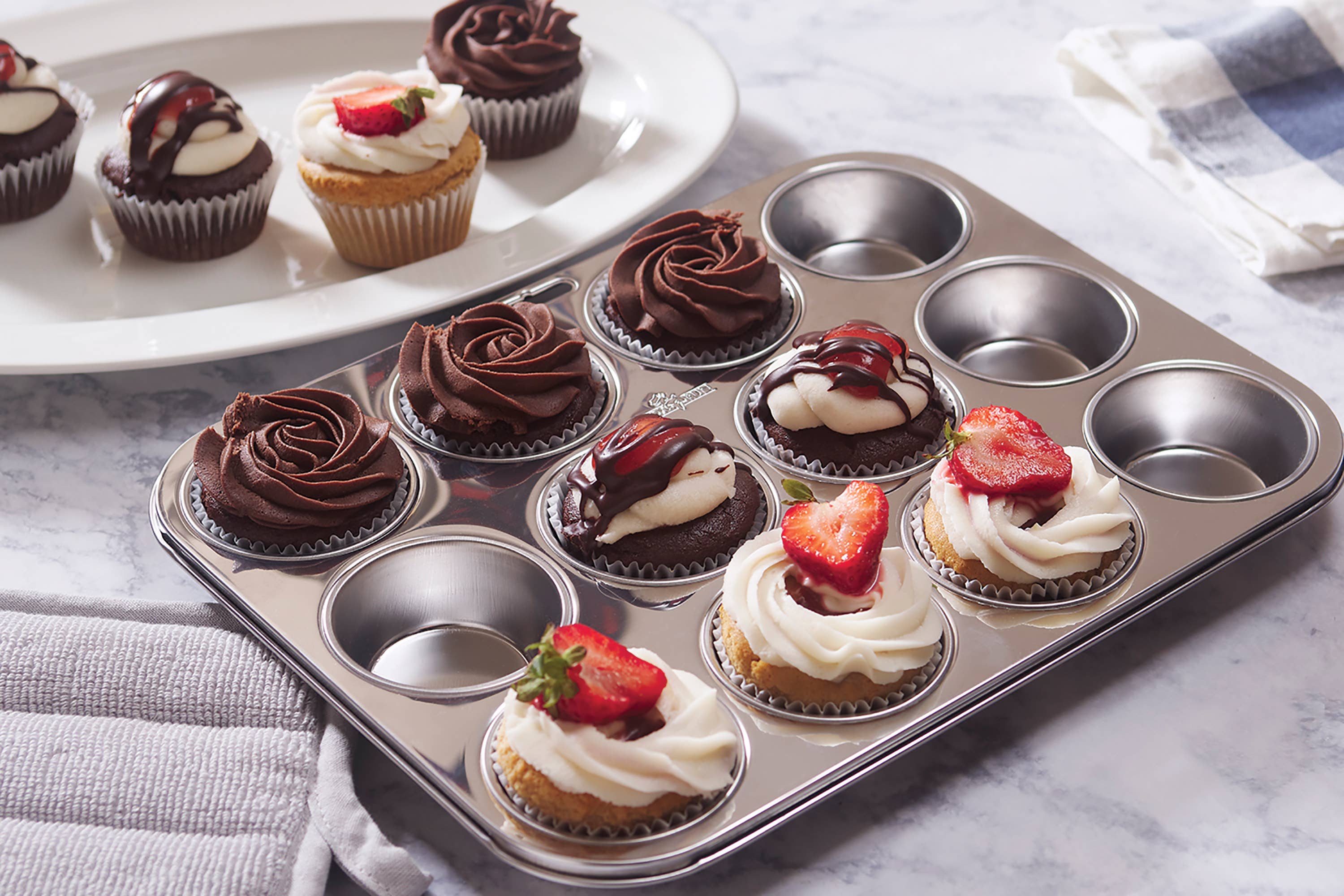 Fox Run Brands - Wholesale Cupcake/Muffin Pan - Fox Run Stainless Steel 12 Cup Muffin Pan, 10.5" x 13.75"5