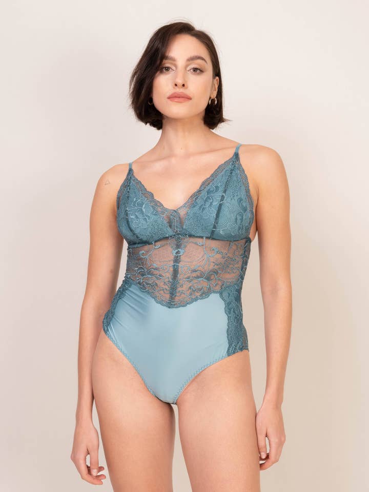 Oh!Zuza – wholesale Lingerie bodysuit – Women's – 4109 Bodysuit on Straps with Beautiful Lace in Aqua Blue1