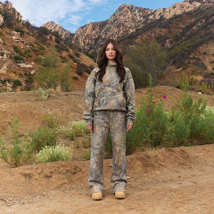 Lucidblanks.com - Wholesale Lounge Sweatpants/Joggers - Women's - RealTree® Edge Core Sweatpants3