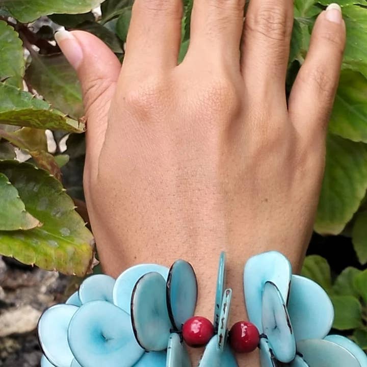 Organic jewelry by Allie – Großhandel Perlenarmband – Oahu Lei-Stil Tagua-Armband Insel-Strand-Schmuck2