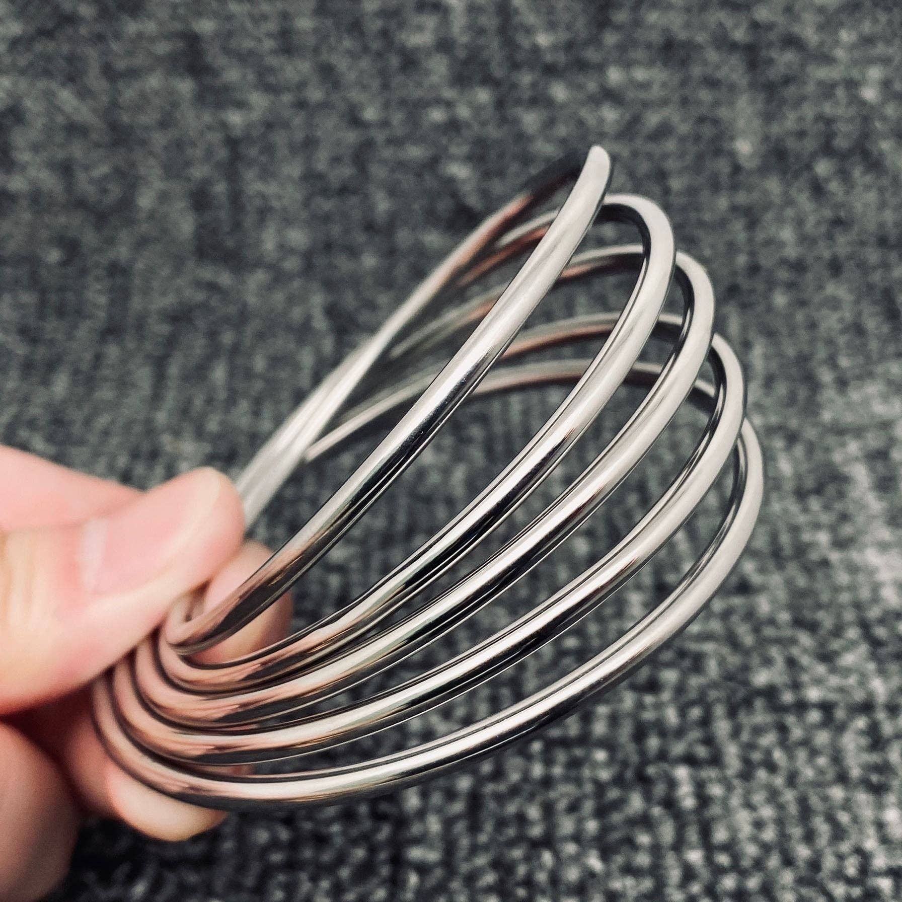 Mio Queena – wholesale Bangle bracelet – 5 Sizes 3 Colors Optional 3mm Stainless Circle Bangle - FGS7